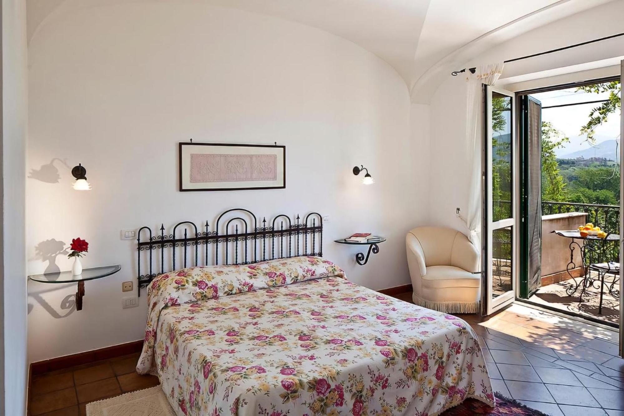 Hotel Villa Rizzo Resort And Spa San Cipriano Picentino Room photo